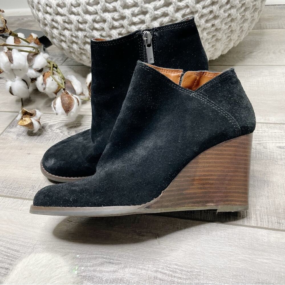 Lucky Brand Yakeena Suede Wedge Ankle Booties Black Size 8M